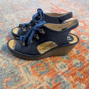 FLY LONDON Women's EU 38 US 7.5/8 Ylva Blue Suede Lace-Up Peeptoe Wedge Sandals